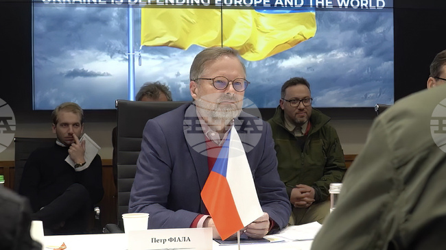 Чешкият премиер Петър Фиала бе преизбран за лидер на партията си