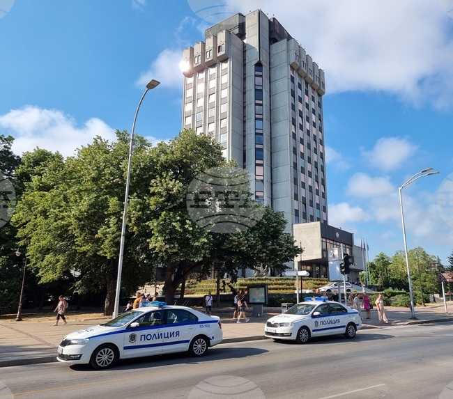 Anti-Corruption Commission Conducts Raid in Varna, Continue the Change Describes It as Political Attack