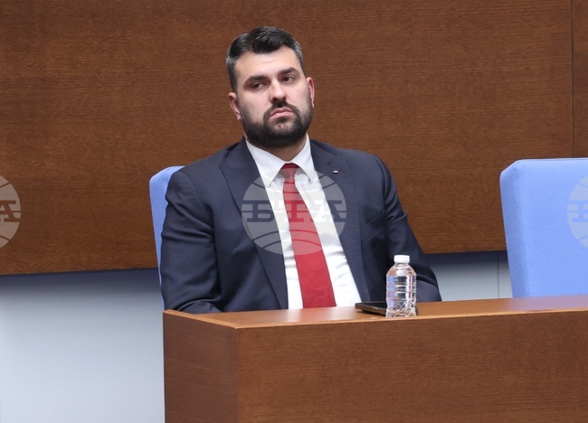 Резолюцията на ЕП върху доклада за напредъка на РСМ е израз до какви резултати може да доведе единението, каза външният министър Георг Георгиев