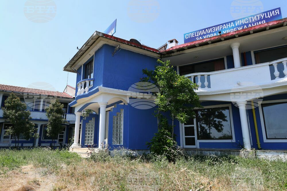 Поморие - нелегален дом за възрастни хора