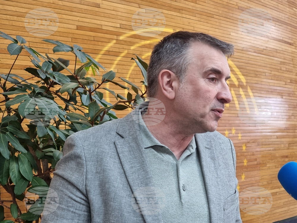 Това не е мач, който сме спечелили, за да се хвалим, каза българският евродепутат Ивайло Вълчев по повод доклада на ЕП за Северна Македония