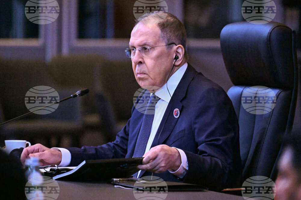 Руският външен министър пристигна на посещение в Северна Корея
