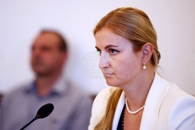Political Parties' Media Exposure Discussed at Parliamentary Committee Hearing