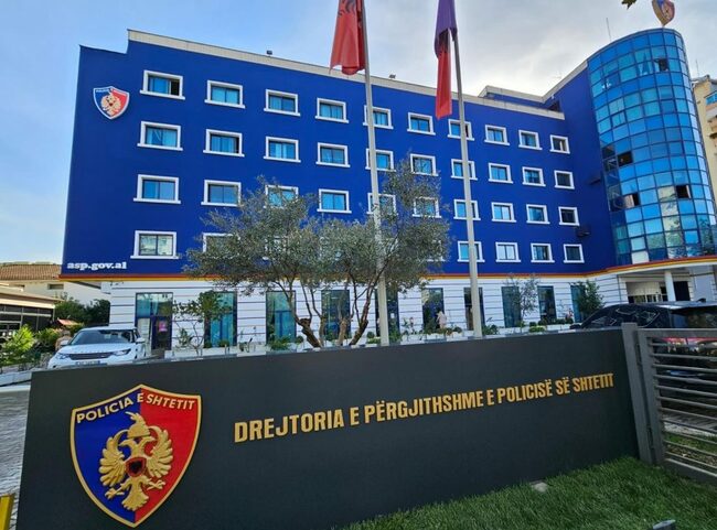 АТА: Генералният директор на албанската Държавна полиция Илир Прода назначи жена за началник на полицейското управление в Кучова