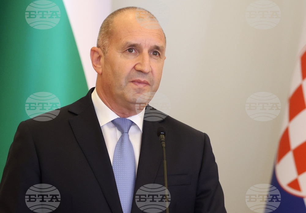 Президентът Румен Радев ще посети Българското военно гробище във Вуковар във втория ден от визитата си в Хърватия