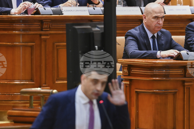 Румънската крайнодясна партия Алианс за обединение на румънците поиска оставката на премиера Илие Боложан