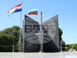 Хърватия - Румен Радев - Българско военно гробище - почит