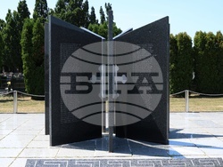 Хърватия - Румен Радев - Българско военно гробище - почит