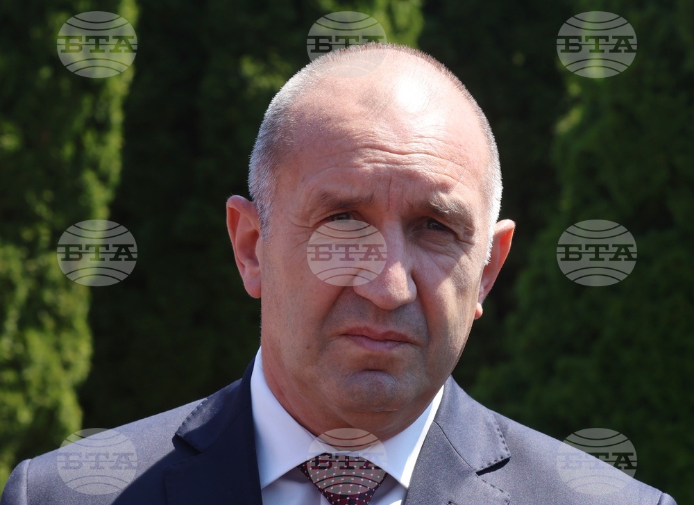 Румен Радев: Колкото повече обръщаме внимание на правата на сънародниците ни в РСМ, толкова повече става ясно, че това не е двустранен проблем