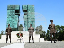 Хърватия - Румен Радев - Българско военно гробище - почит