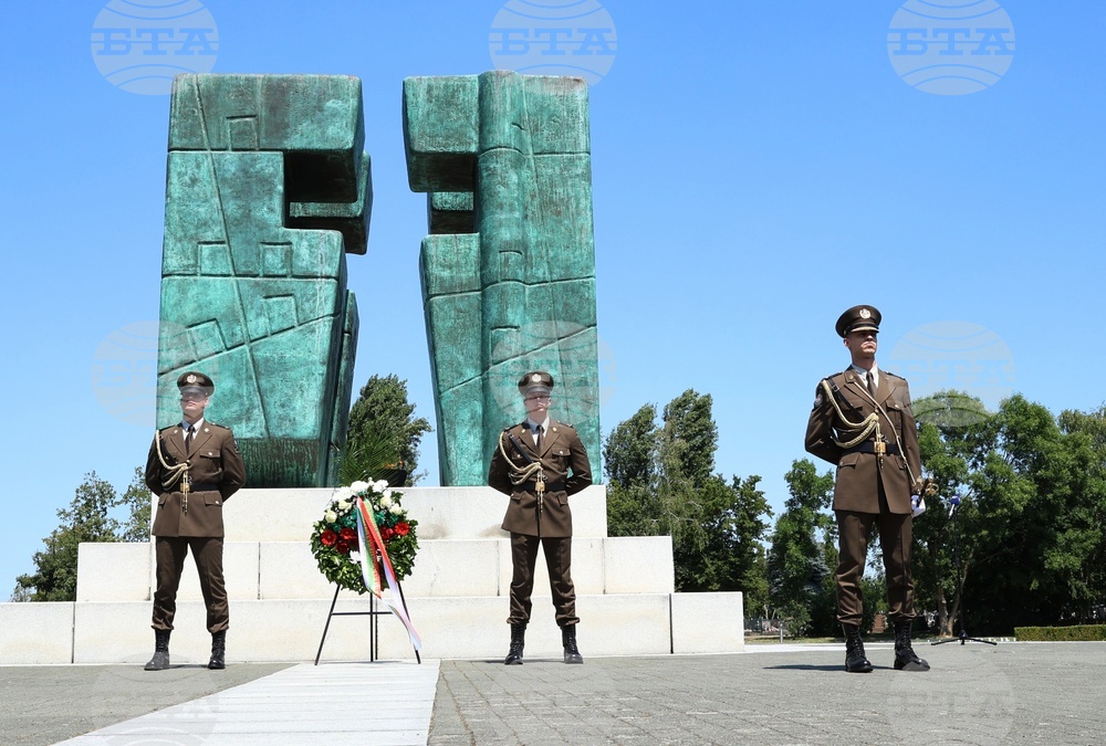 Хърватия - Румен Радев - Българско военно гробище - почит