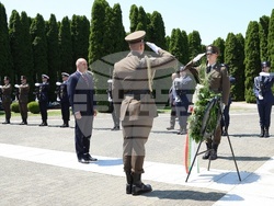 Хърватия - Румен Радев - Българско военно гробище - почит