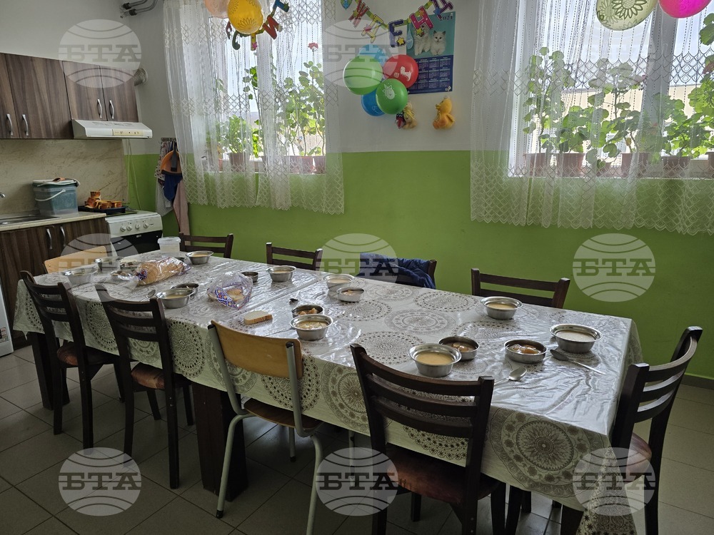 Обзавеждат с ново оборудване кухнята на Комплекса за социални услуги за деца с увреждания в Роман