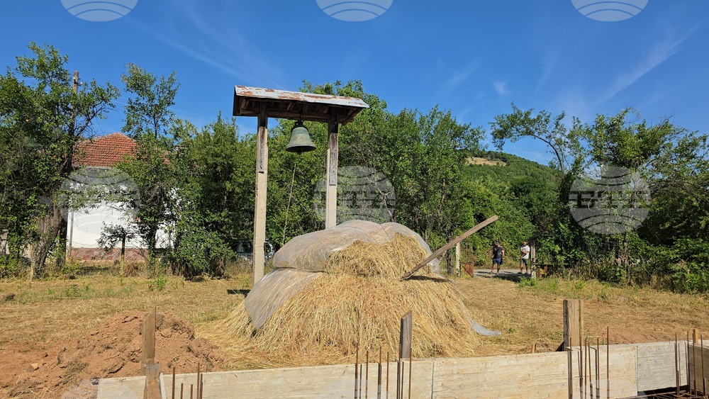 Село Малка Желязна - нов храм - митрополит Гавриил