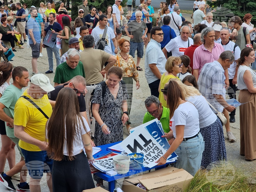Варна - протест в подкрепа на задържания кмет на града Благомир Коцев