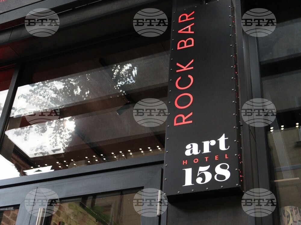 Галерия "Арт 158" - изложба "Да запазим Корал. Безполезни изкопаеми НБУ 2025"
