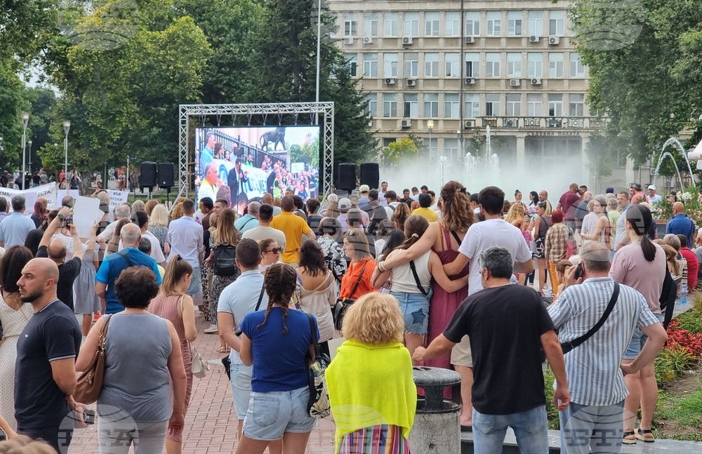 Варна - Протест в подкрепа на задържания кмет на града Благомир Коцев