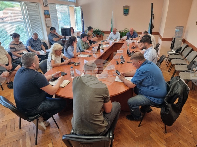 Общинският съвет във Вършец одобри кандидатстване по НПВУ за изграждане на амбулатории в две села