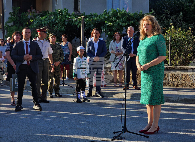 Левски не обслужваше идеологии, той имаше една идеология - България, каза Илияна Йотова в Етрополе
