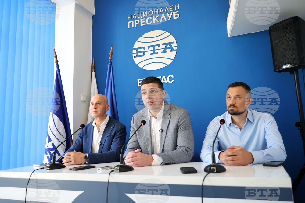 Правителството има намерение да продаде апетитни държавни терени край морето в Бургаско, казаха от "Да, България"