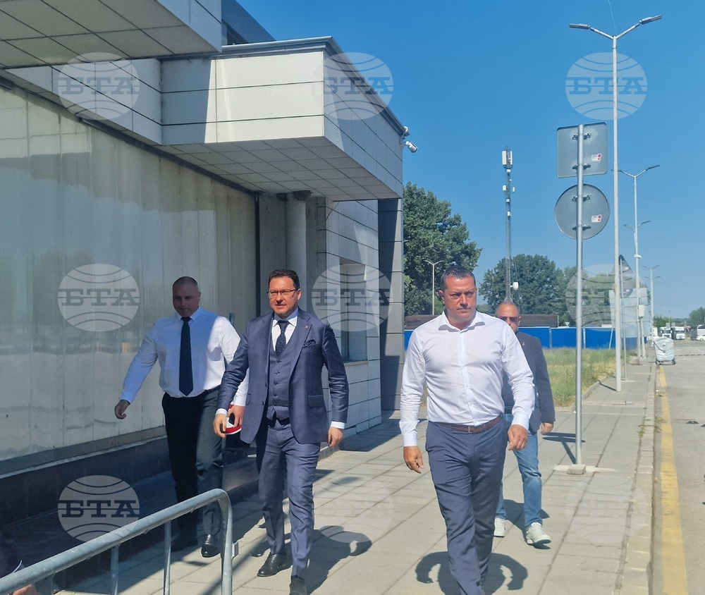 Контролът по пътищата ще става все по-сериозен, каза вътрешният министър Даниел Митов
