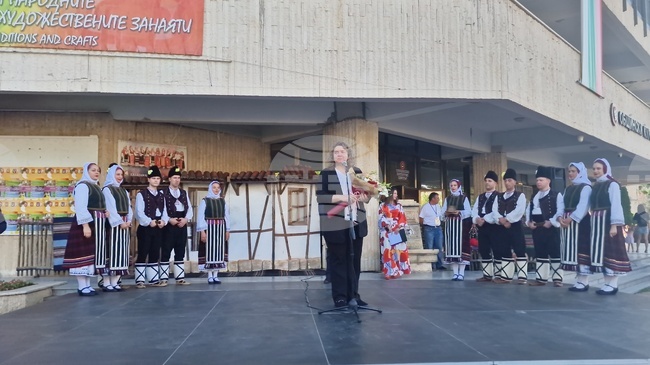 Нека този панаир да продължи да бъде място, на което да показвате най-красивото, на което сте способни, каза Наталия Киселова в Разград