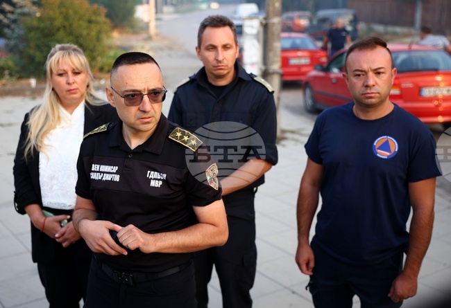 Пожарът в село Безден е овладян, съобщи гл. комисар Александър Джартов