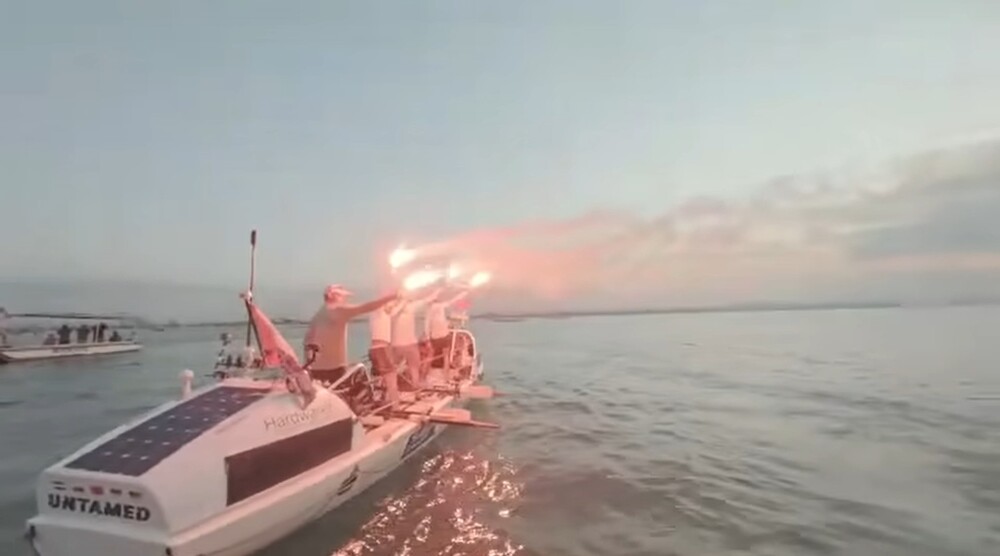 Rower Stefan Ivanov Crosses Indian Ocean between Australia and Tanzania after 65 Days