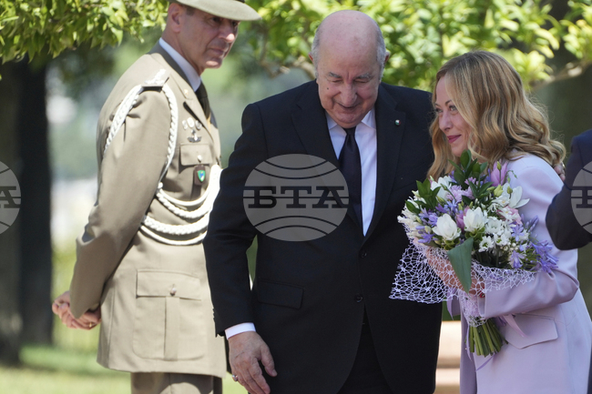 Миграцията, борбата с тероризма и енергийното сътрудничество бяха водещи теми на петата междуправителствена среща Италия-Алжир в Рим