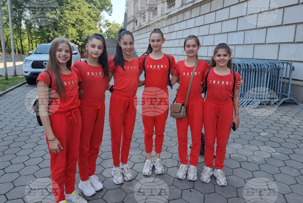 Пресклуб България - пресконференция на националния ансамбъл по художествена гимнастика за девойки