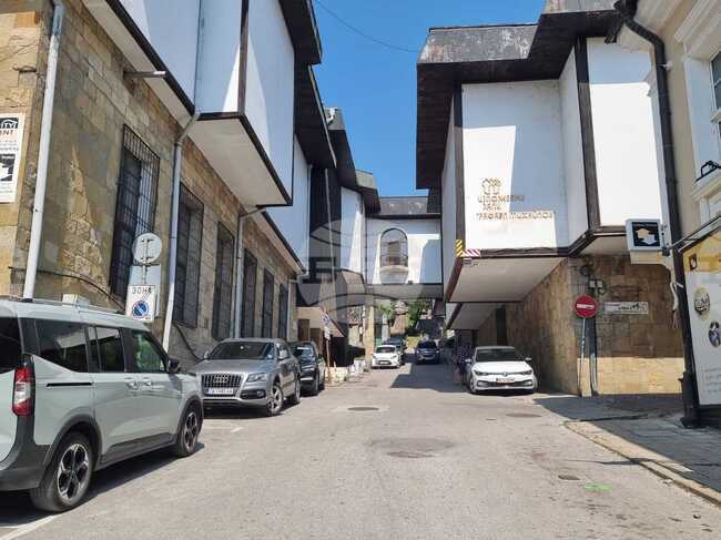 Започна реконструкцията на Изложбените зали „Рафаел Михайлов“ във Велико Търново с инвестиция от 2,2 милиона лева по НПВУ