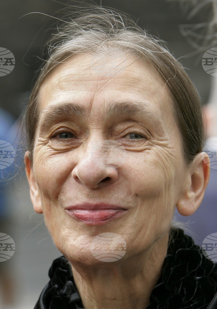 Не ме интересува как се движат хората, а какво ги движи, казва създателката на танцовия театър Пина Бауш