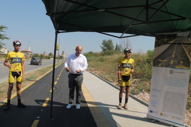 Община Свиленград: Кметът арх. Анастас Карчев откри новоизградената велосипедна алея покрай околовръстния път на Свиленград