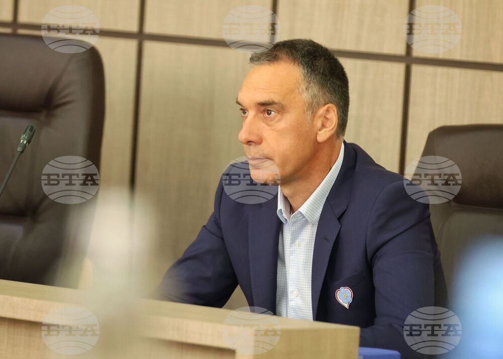 Кметът на Бургас Димитър Николов предлага общината да закупи оборудване за местната пожарна