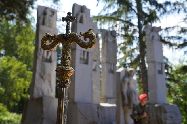 С тържествен ритуал по полагане на венци и цветя, и концерт на ансамбъл „Тракия“, Разлог ще отбележи 122 години от Илинденско-Преображенско-Кръстовденското въстание