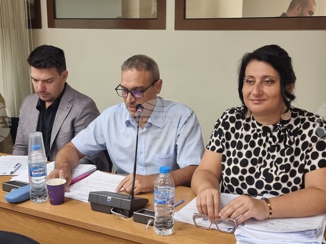 Общински съветници от „Продължаваме промяната“ в Плевен представиха декларация в подкрепа на кмета на Варна