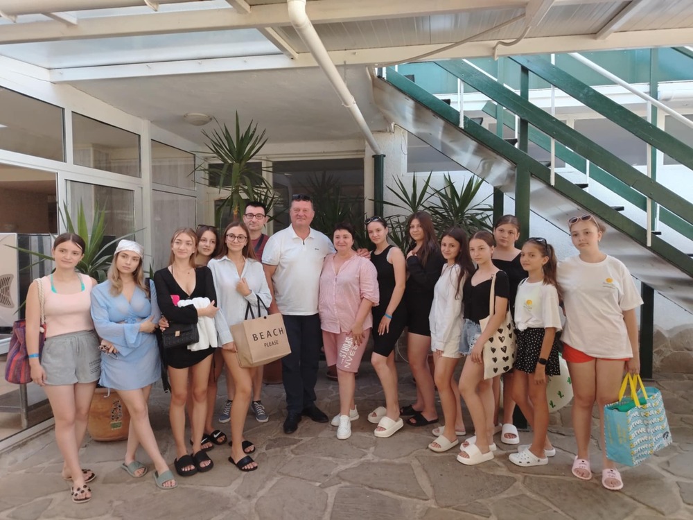 Bulgarian School Choir from Moldova to Perform at Varna Summer International Folklore Festival