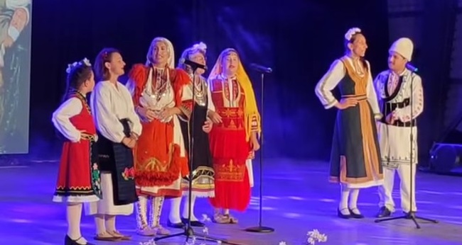 Хор „Нашенци“ от Милано се изяви на Фестивала на българските фолклорни състави от чужбина във Велико Търново