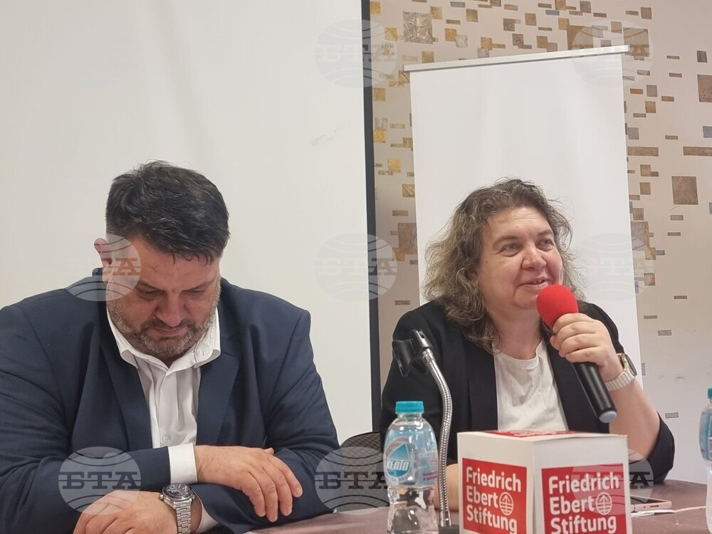 Регионът, в който живеем, е наситен с много минало, но заедно трябва да гледаме напред, каза на форум за бъдещето на социалната демокрация на Балканите Наталия Киселова