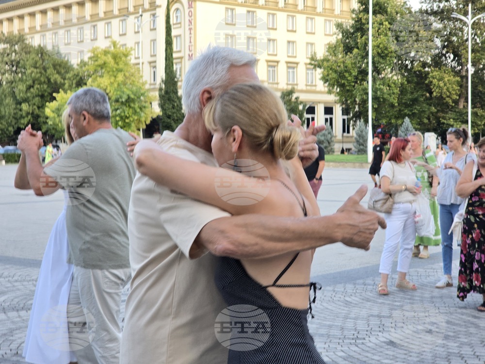 Пловдив - Аржентинско танго - Фотографска изложба "Прегръдката"