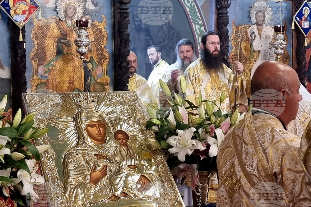 Сливен - митрополит - литургия