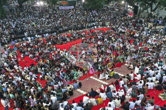 Студенти демонстрират в Дака и обещават да изградят "нов Бангладеш“