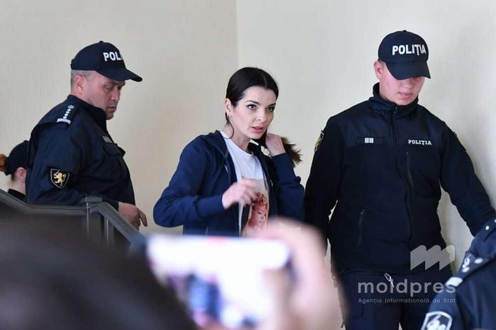 МОЛДПРЕС: Ръководителката на молдовския автономен район Гагаузия Евгения Гуцул беше осъдена на седем години затвор