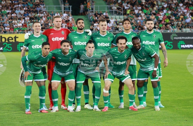 Лудогорец (Разград) елиминира Черноморец (Бургас) на 1/16-финалите в турнира за Купата на България, ЦСКА 1948 също продължава напред