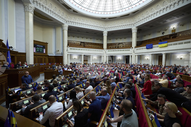 Зеленски съобщи, че в град Лвов е бил убит бившият председател на украинския парламент Андрий Парубий