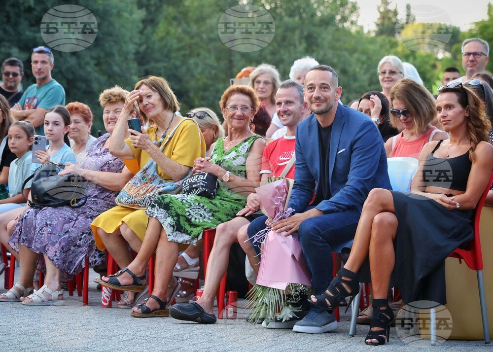 Бургас - Стефани Кирякова - "Родена за Олимп" - среща
