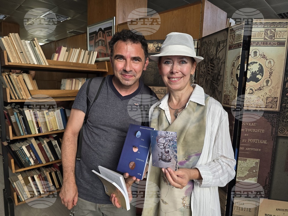 Срещите имат смисъл, когато се случват неочаквани неща, казва пред БТА поетесата Даниела Иванова-Найберг