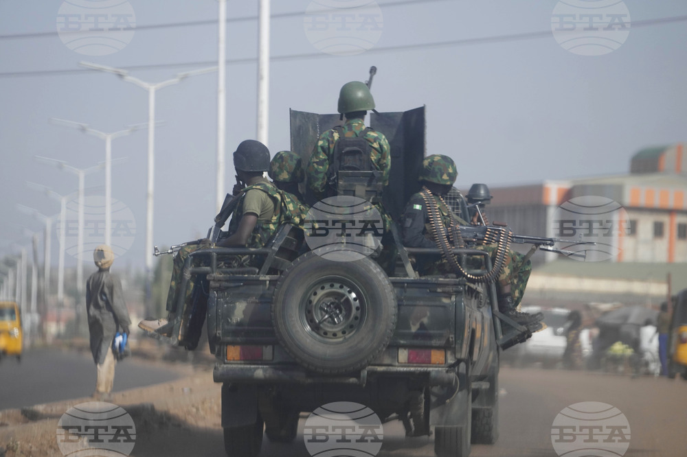 Нигерийските военновъздушни сили са убили най-малко 35 джихадисти до границата с Камерун