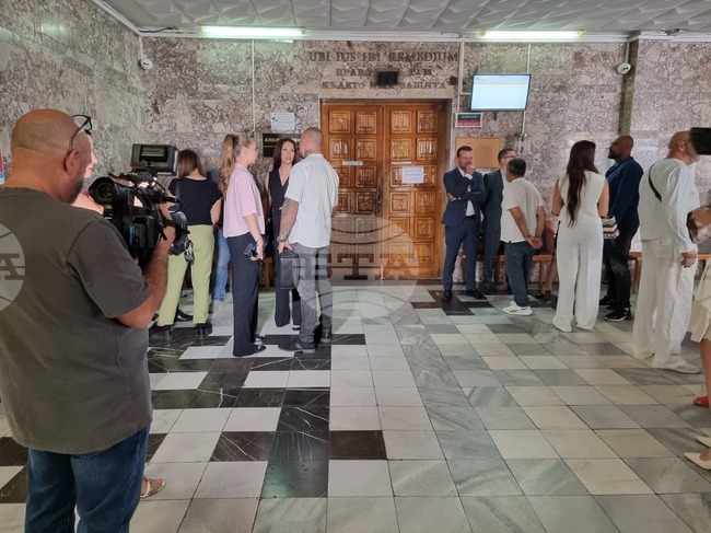 Апелативният съд във Велико Търново потвърди мярката за неотклонение „домашен арест“ за петима членове на мото клуб „Hells angels“