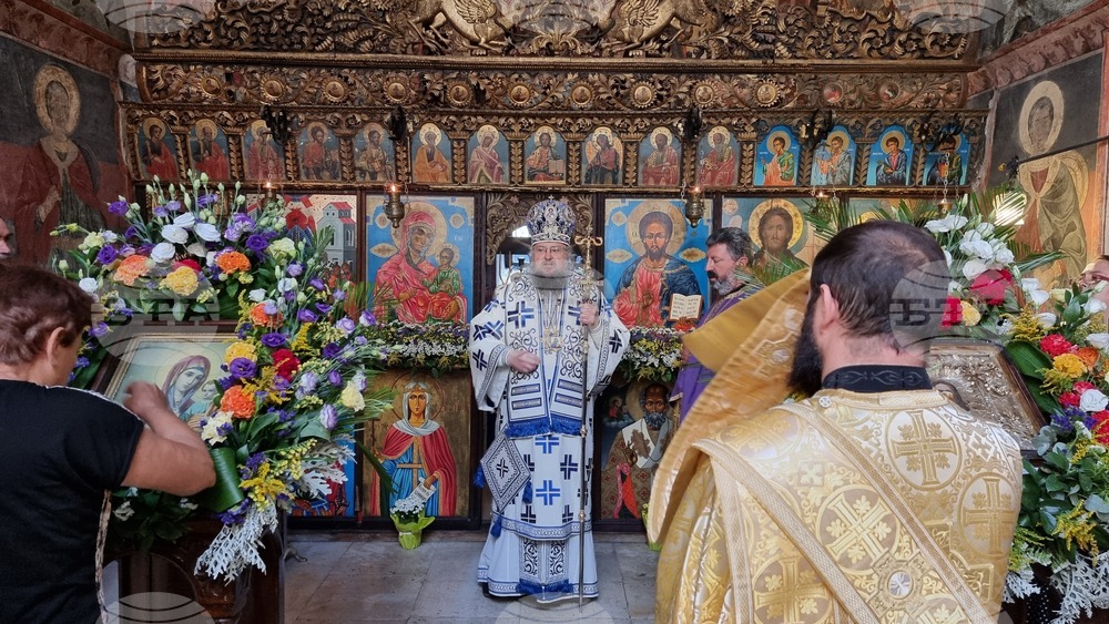 Черепишки манастир - празник